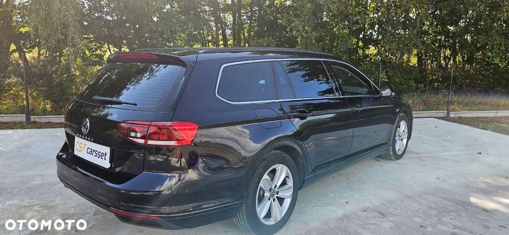 Volkswagen Passat Variant 2.0 TSI Business DSG - 9