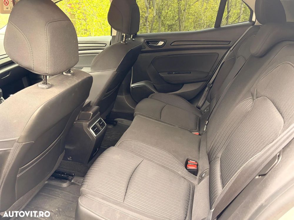 Renault Megane TCe GPF Zen - 23