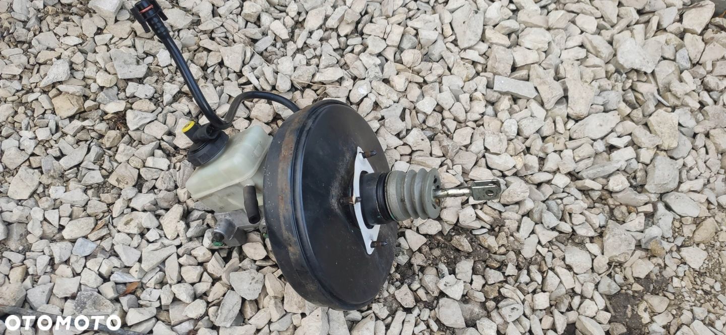 SERWO POMPA DACIA DUSTER 1.6 16V 10- 472102876r - 1