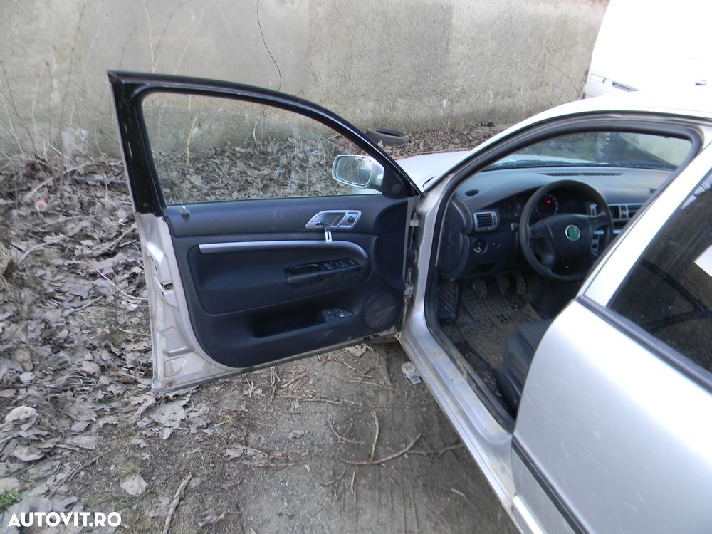 Dezmembrari  Skoda SUPERB 1 (3U)  2001  > 2008 1.9 TDI Motorina - 12