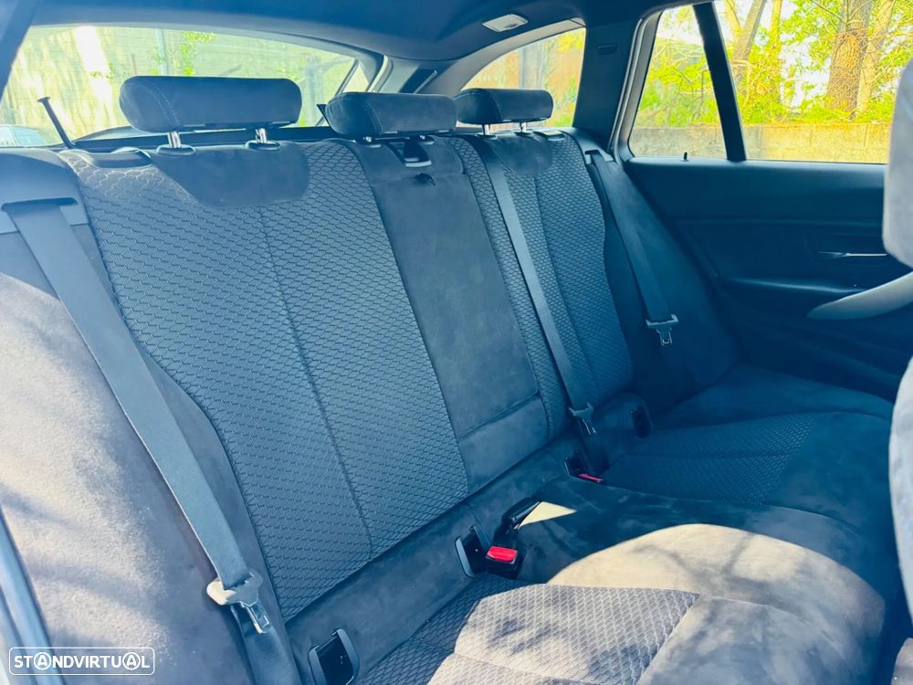 BMW 320 d Auto Pack M - 39