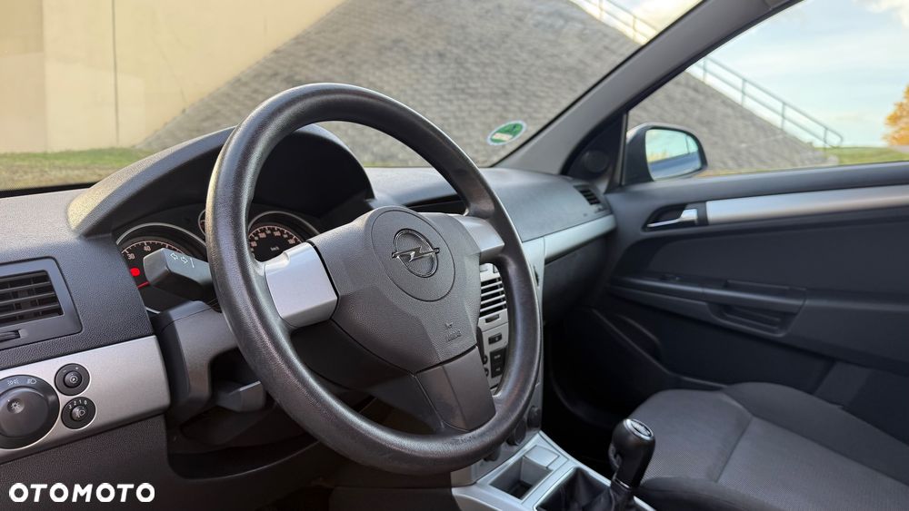 Opel Astra III 1.6 - 17