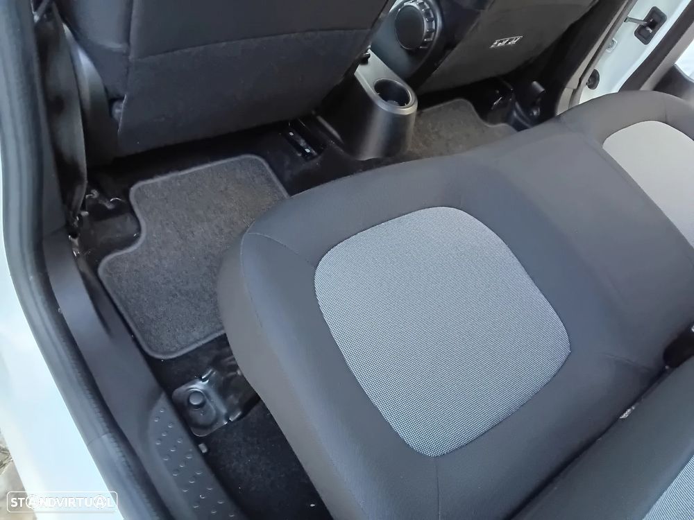 Renault Twingo 1.0 SCe Limited EDC - 18