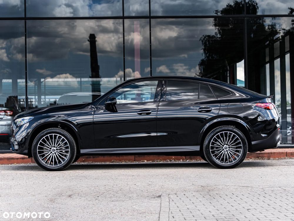 Mercedes-Benz GLC 300 e 4Matic 9G-TRONIC AMG Line - 18
