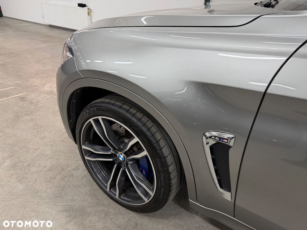 BMW X6M - 13