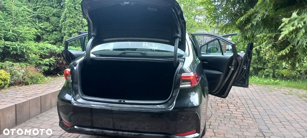 Toyota Corolla 1.8 Hybrid Comfort - 28