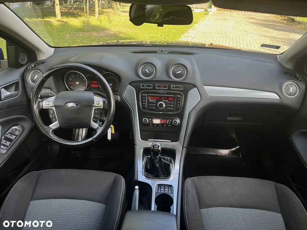 Ford Mondeo 2.0 Gold X Plus - 14