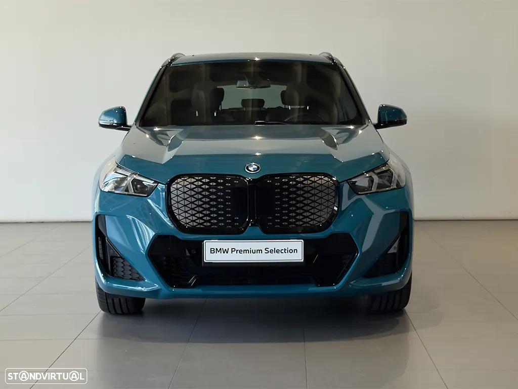 BMW iX1 xDrive30 Pack Desportivo M - 2