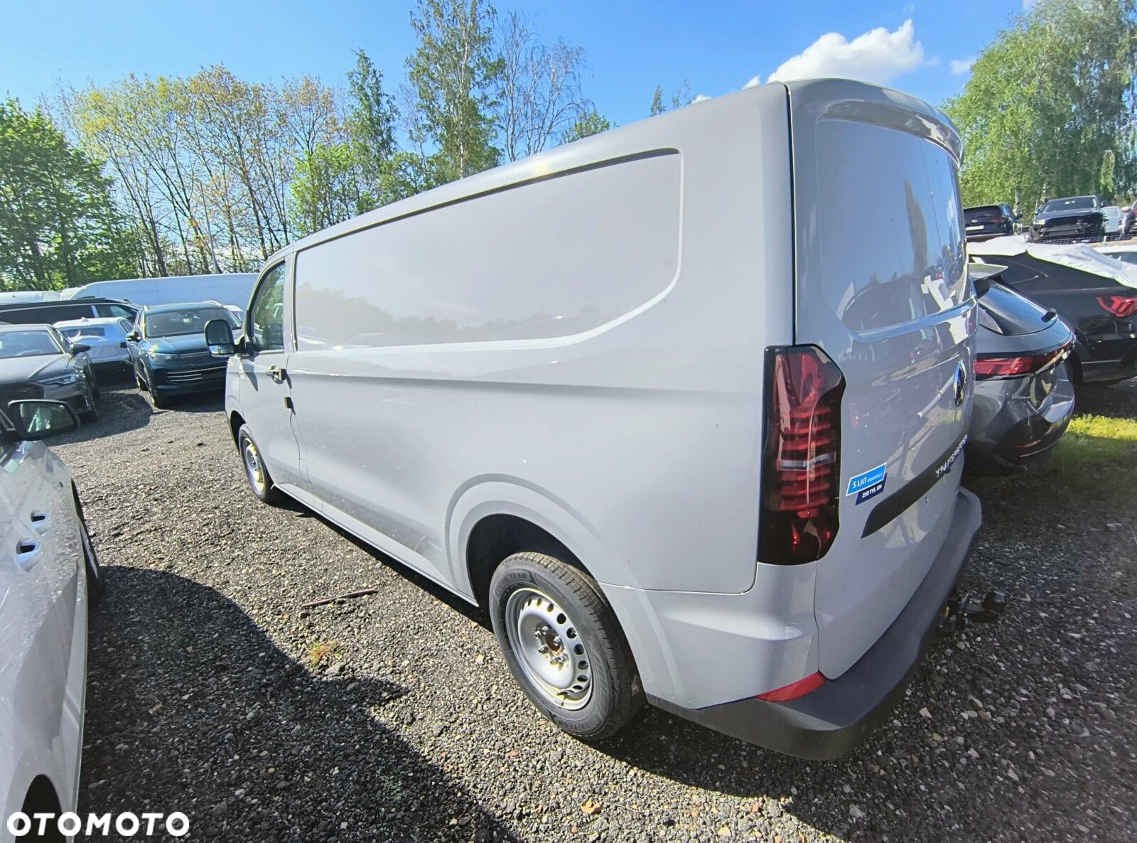 Volkswagen Transporter Transporter Furgon silnik: 2,0 l TDI 150 KM / skrzynia biegów: 8-biegowa automatyczna rozstaw osi: 3500 mm - 4