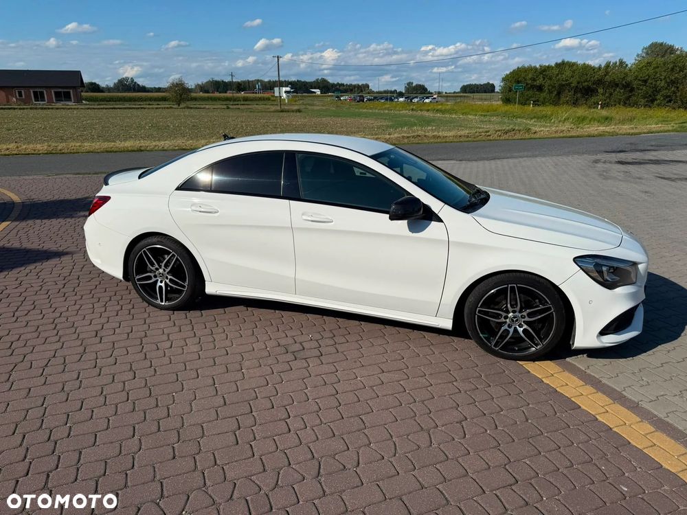 Mercedes-Benz CLA 250 4-Matic AMG Line 7G-DCT - 3
