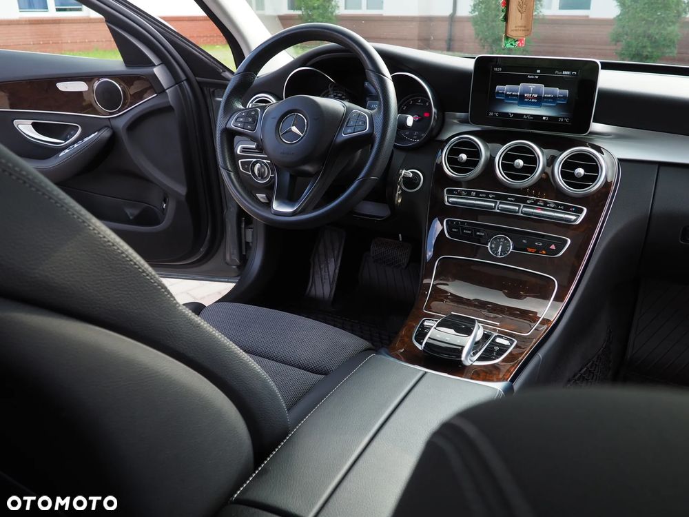 Mercedes-Benz Klasa C 200 9G-TRONIC - 17