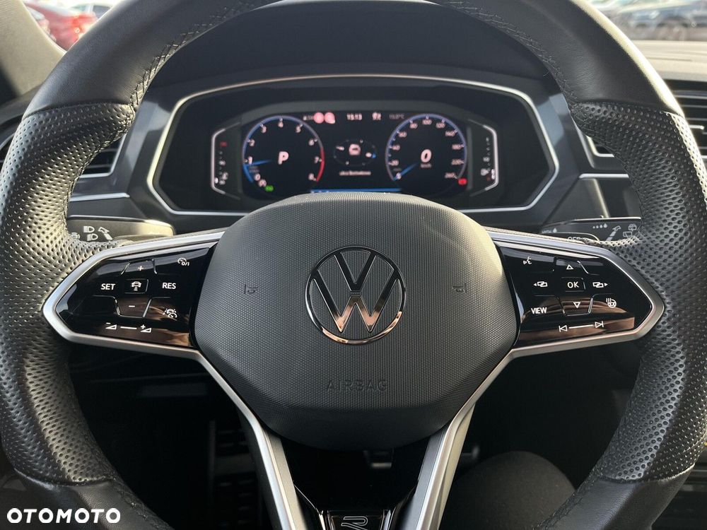 Volkswagen Tiguan Allspace - 17