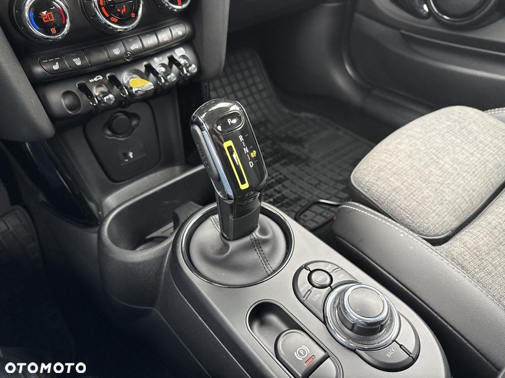 MINI Cooper S - 16