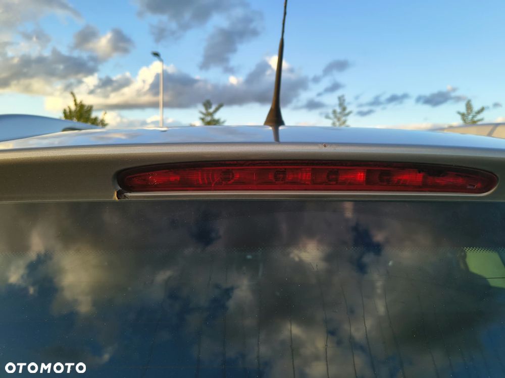 Peugeot 308 2.0 HDi Active - 16