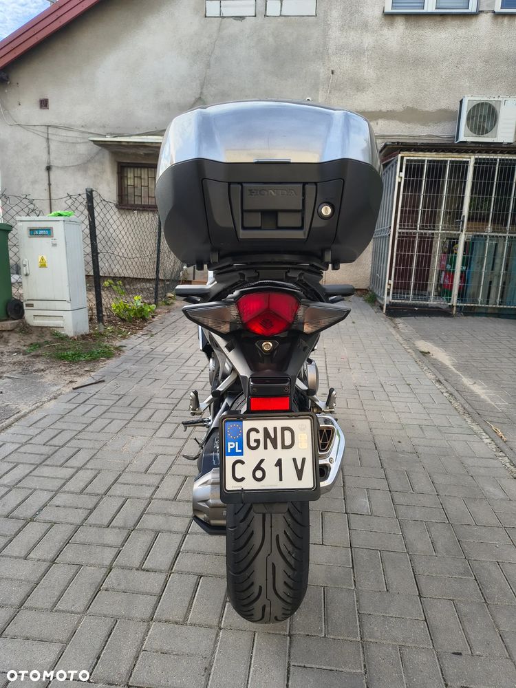 Honda VFR - 10