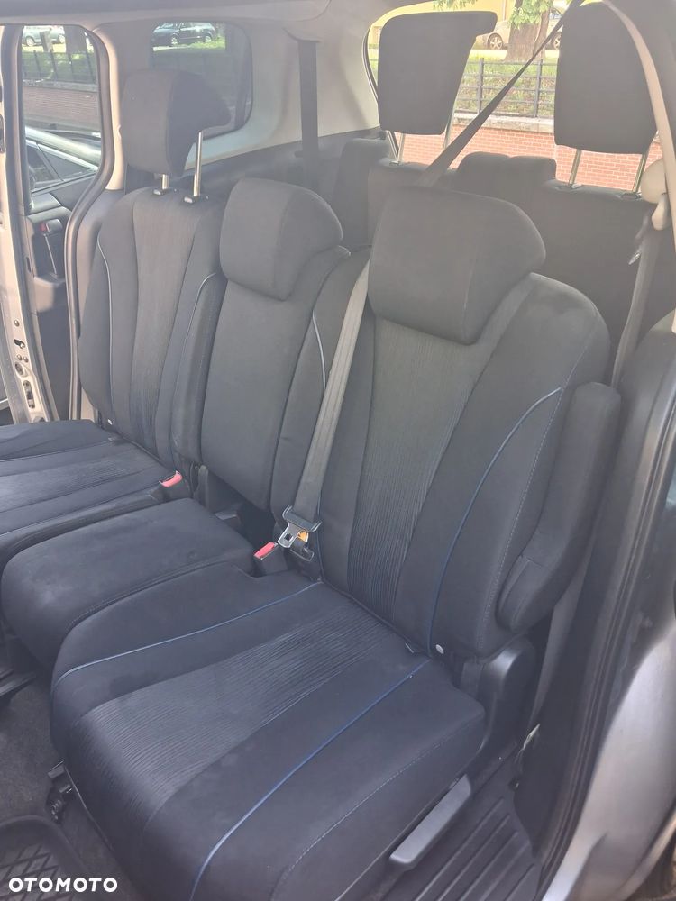 Mazda 5 2.0 Navi + - 13