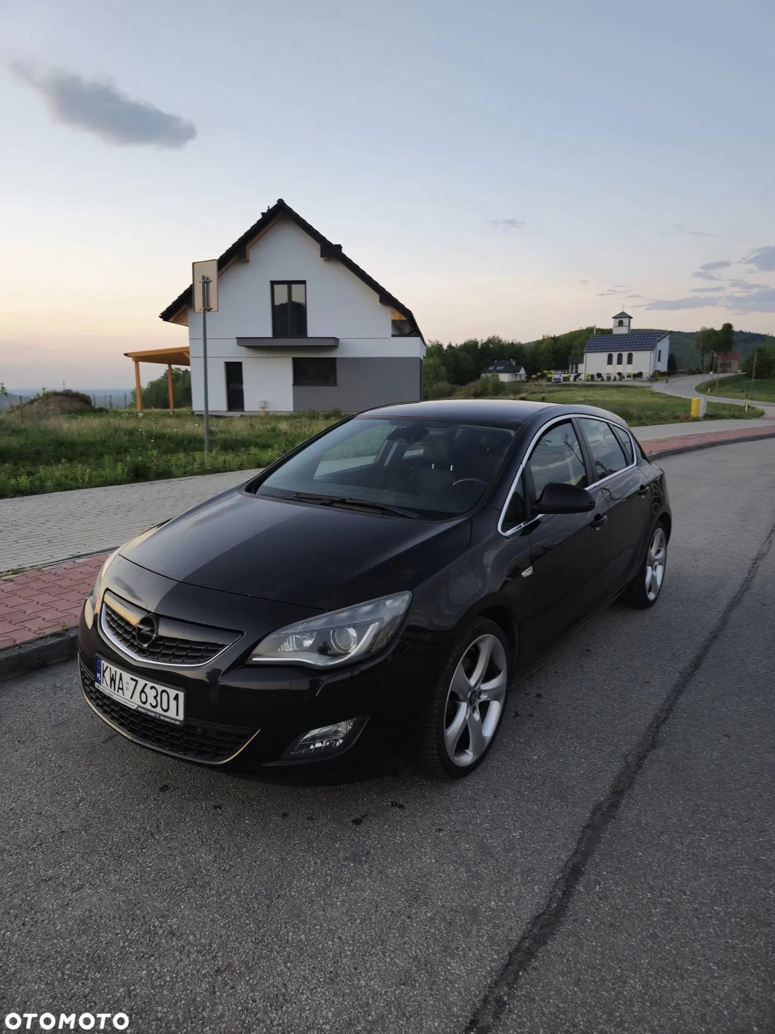 Opel Astra IV 1.6 T Cosmo - 1