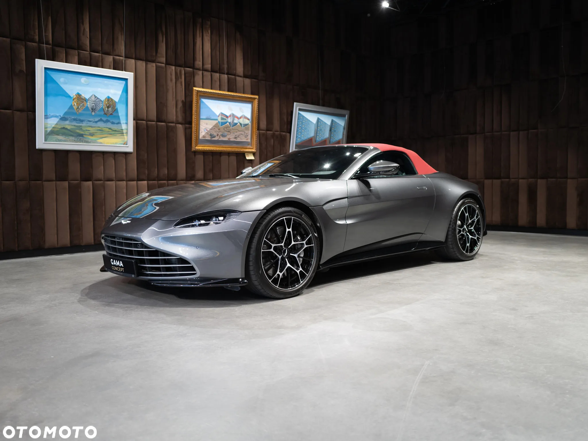 Aston Martin Vantage - 6