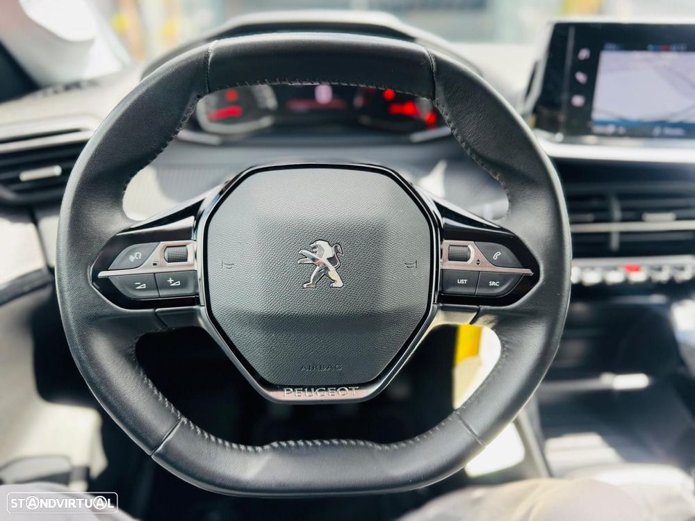 Peugeot 208 1.2 PureTech SE Style - 20