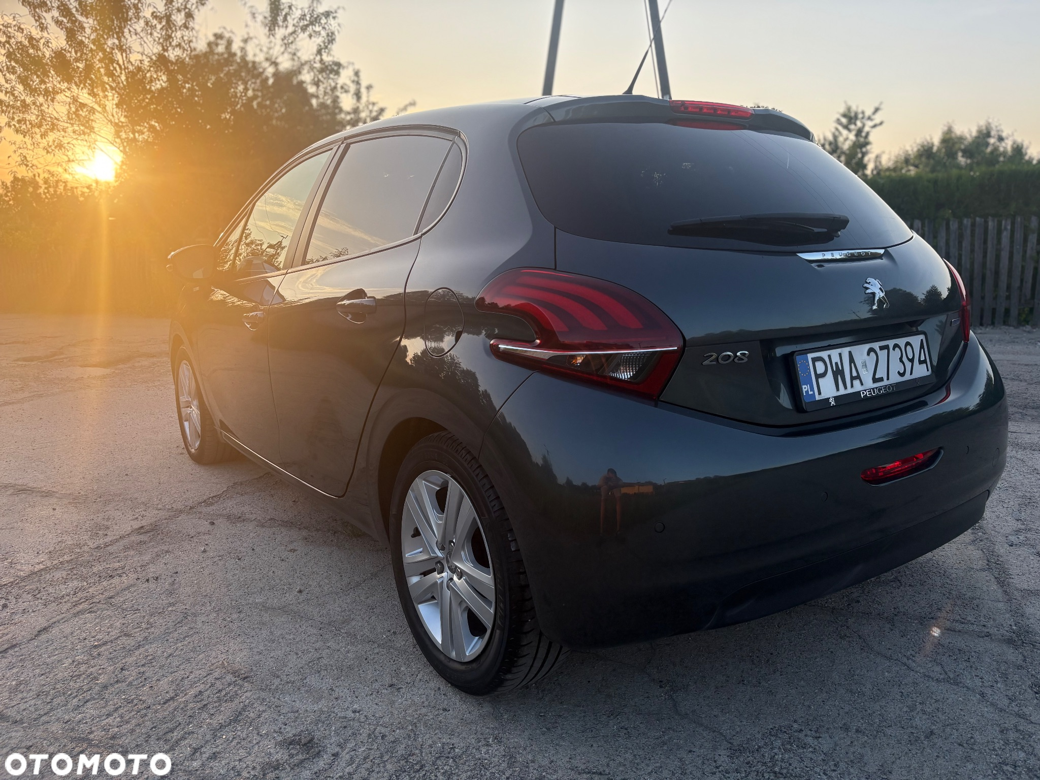 Peugeot 208 82 PureTech Style - 10