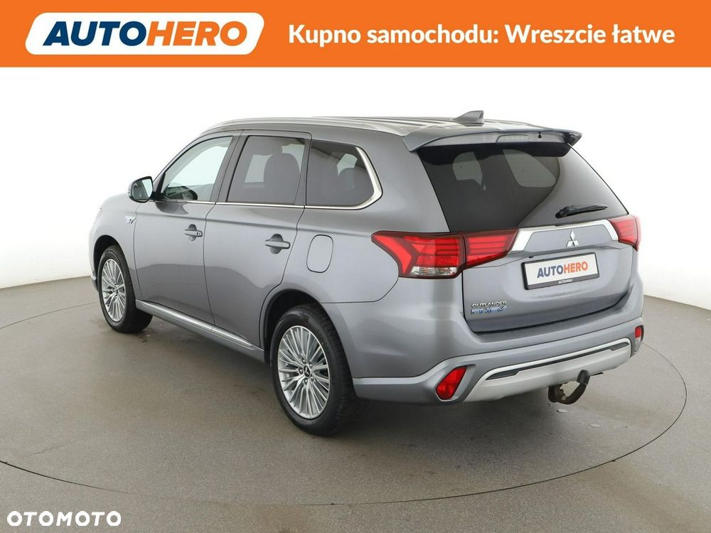 Mitsubishi Outlander 2.4 4WD - 5