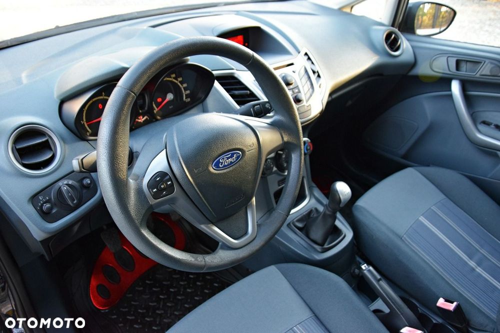 Ford Fiesta 1.4 Silver X - 29