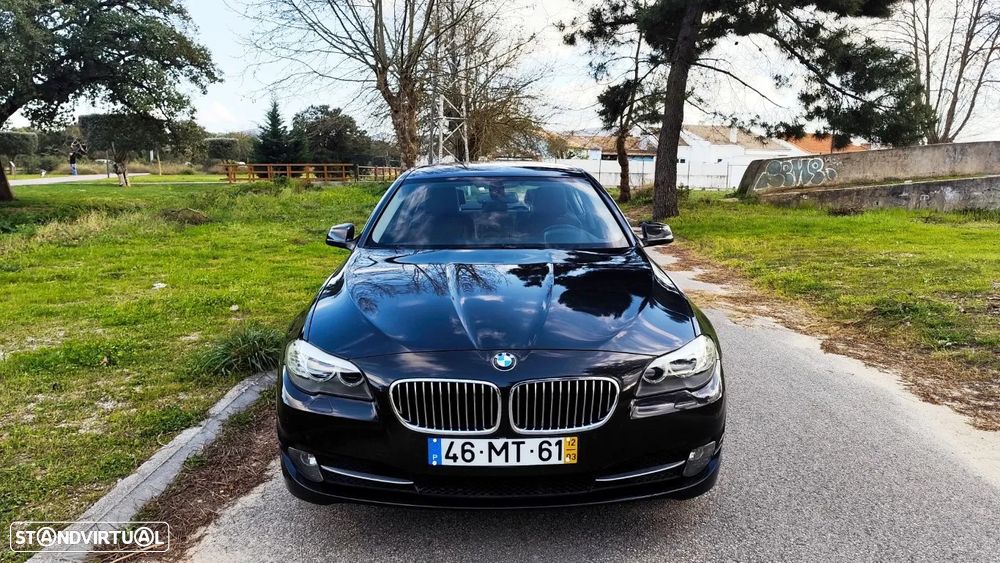BMW 525 d Line Luxury Auto - 2