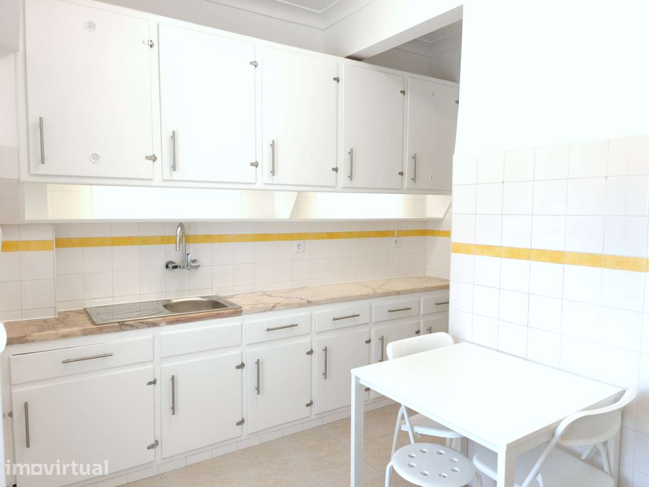 APARTAMENTO T2 A ESTREAR NO ALTO DE SANTO AMARO - Grande imagem: 3/16