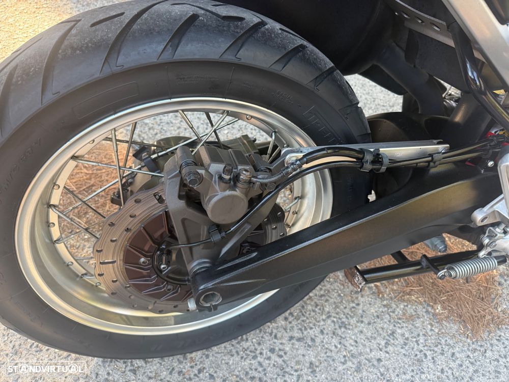 Yamaha XT1200Z Super Tenere First Edition - 16