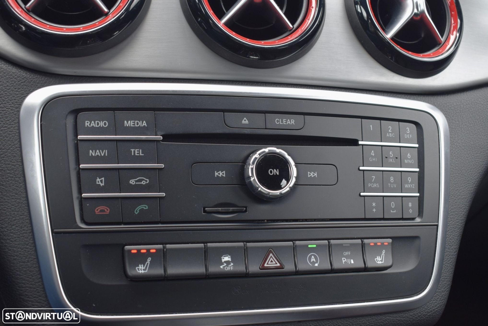 Mercedes-Benz CLA 45 AMG 4-Matic - 32