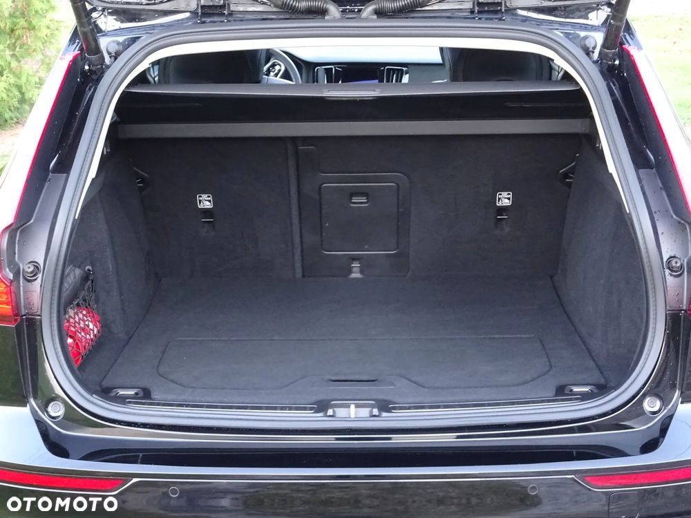Volvo V60 Cross Country B4 D AWD Plus - 20
