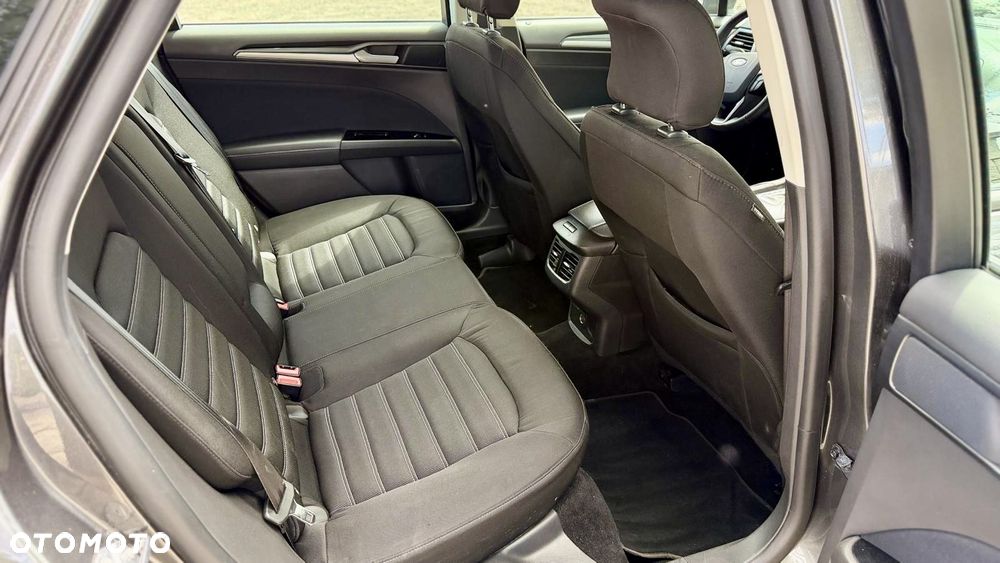 Ford Mondeo - 12