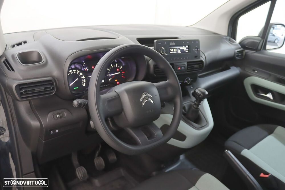 Citroën Berlingo 1.2 PureTech Feel — fotografia 3