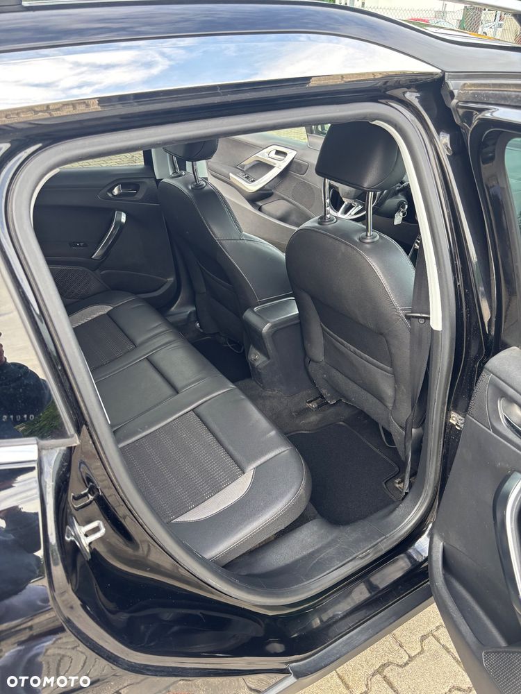 Peugeot 2008 82 VTI Allure - 12