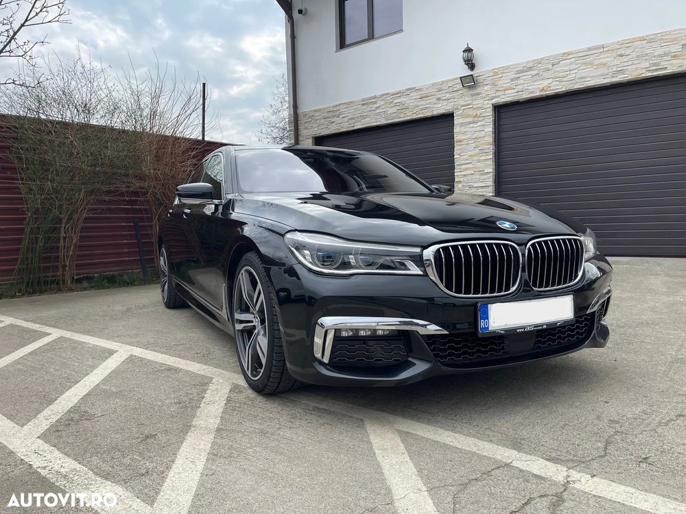 BMW Seria 7 750i xDrive - 5