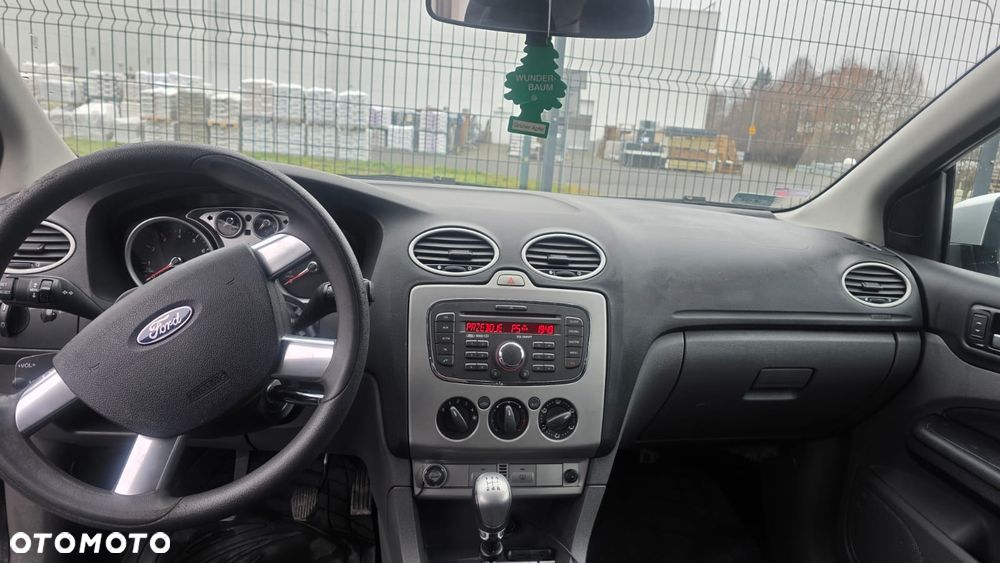 Ford Focus 1.6 Ambiente - 7