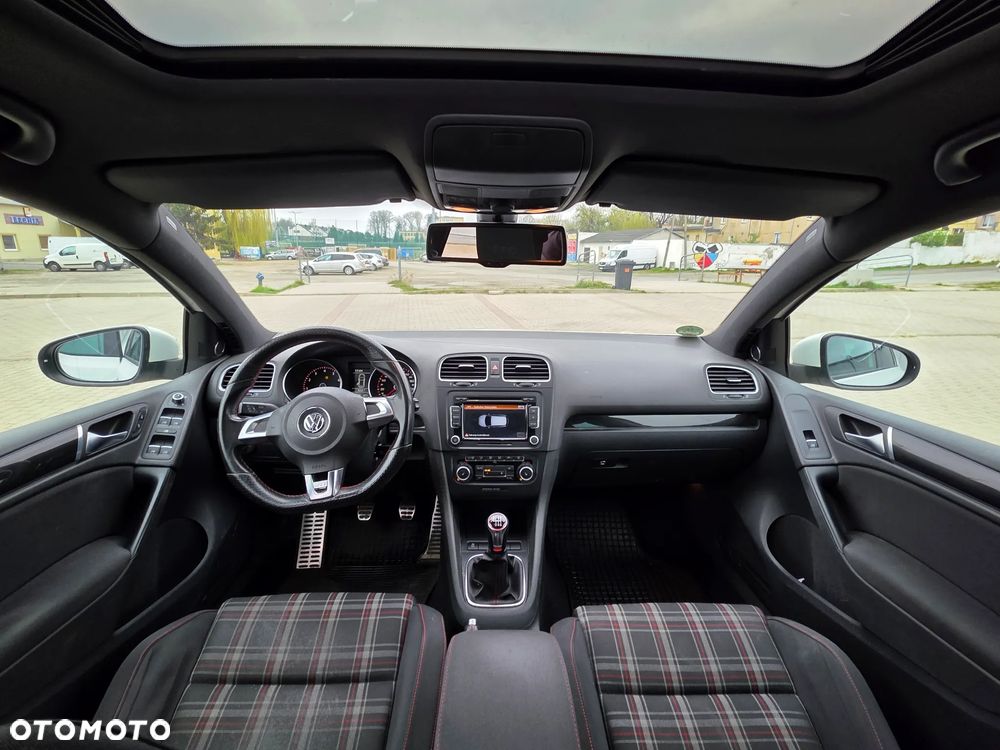 Volkswagen Golf 2.0 GTI - 7
