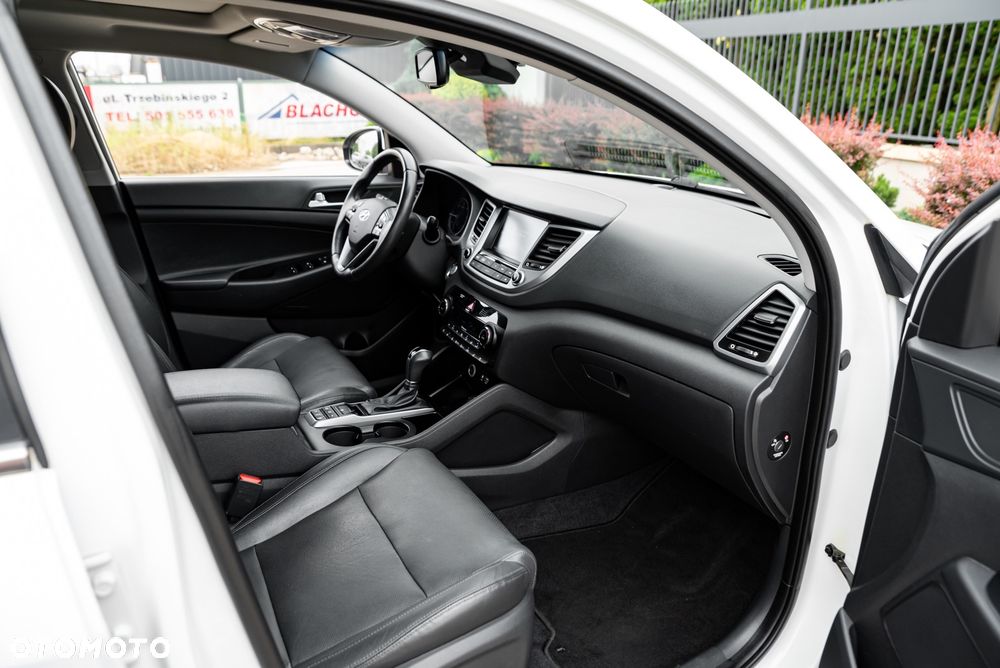Hyundai Tucson 2.0 CRDi Premium 4WD - 24