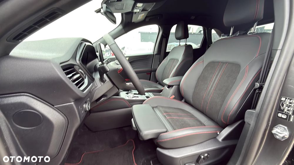 Ford Kuga - 10