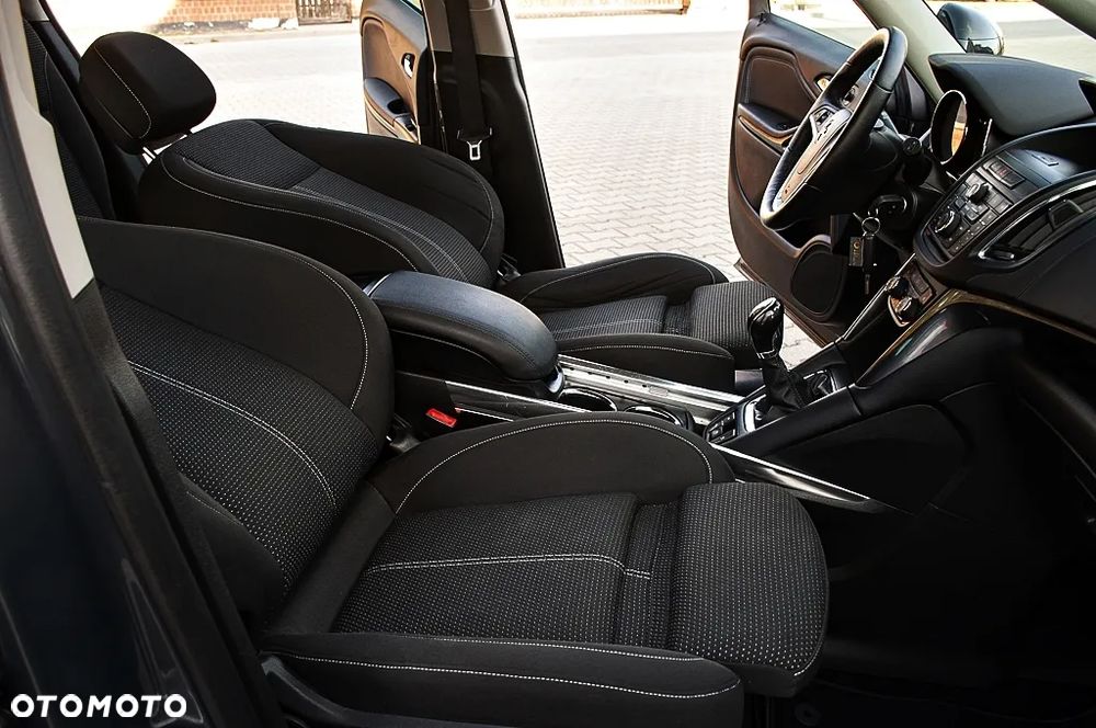 Opel Zafira 2.0 D (CDTI ecoFLEX) Start/Stop Innovation - 24