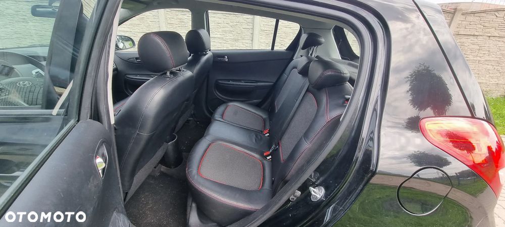 Hyundai i20 - 12