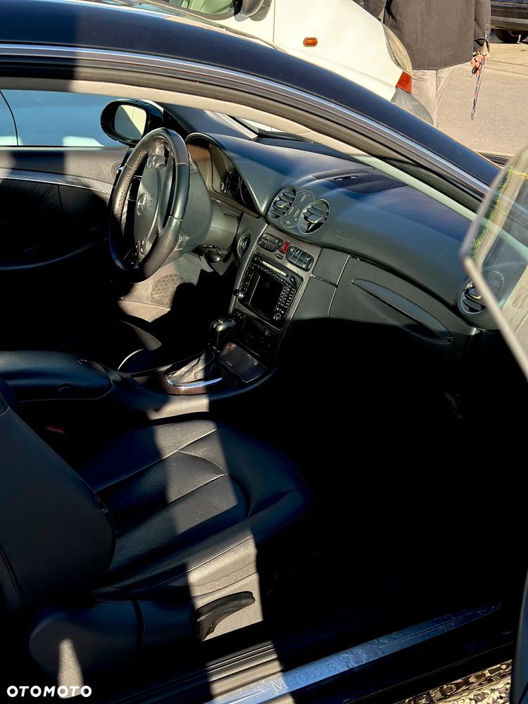 Mercedes-Benz CLK 320 - 10