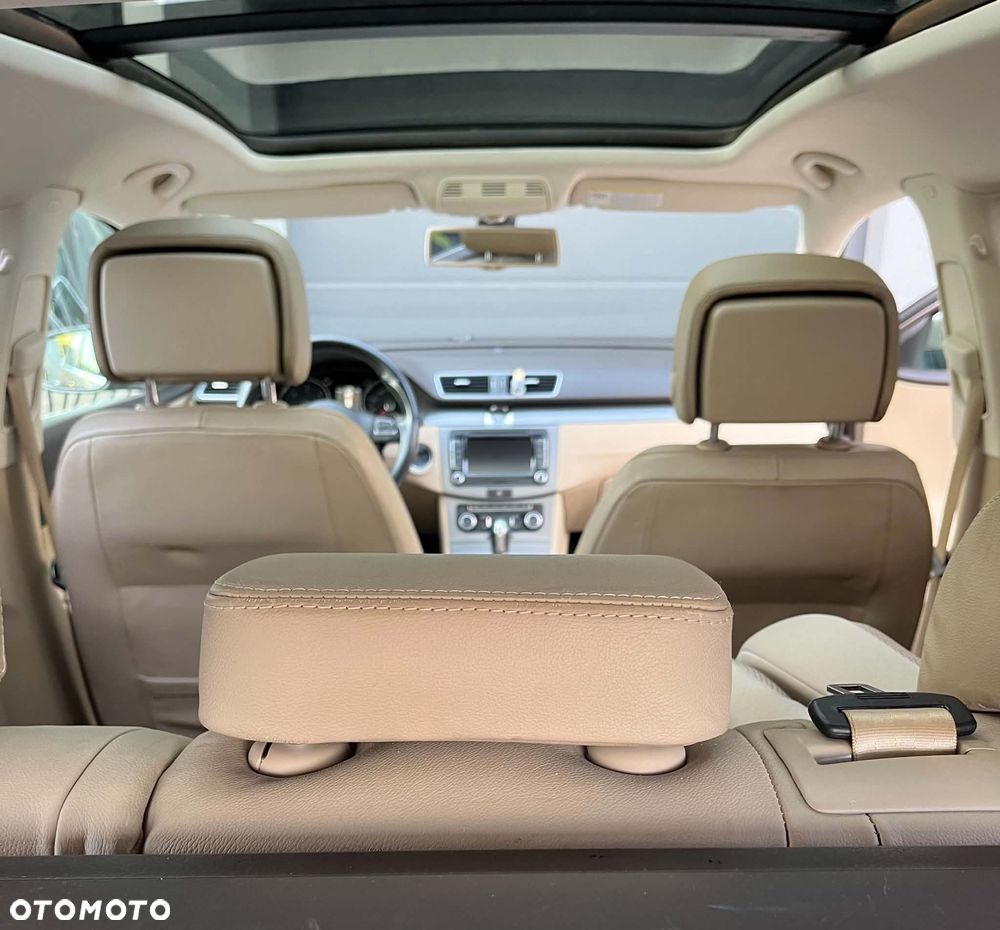 Volkswagen Passat - 9