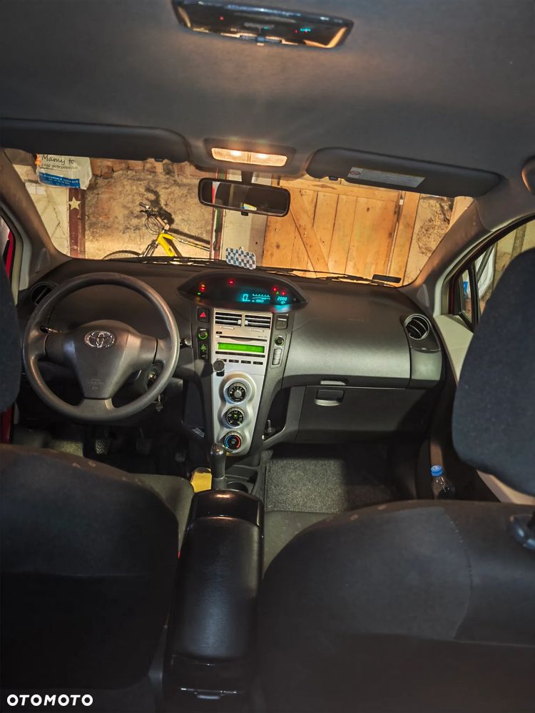 Toyota Yaris - 5