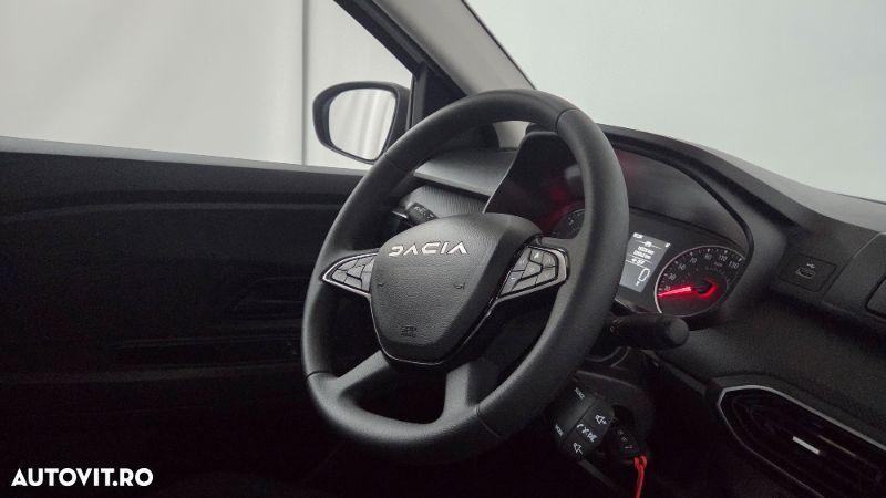 Dacia Logan TCe 90 MT5 Essential - 17