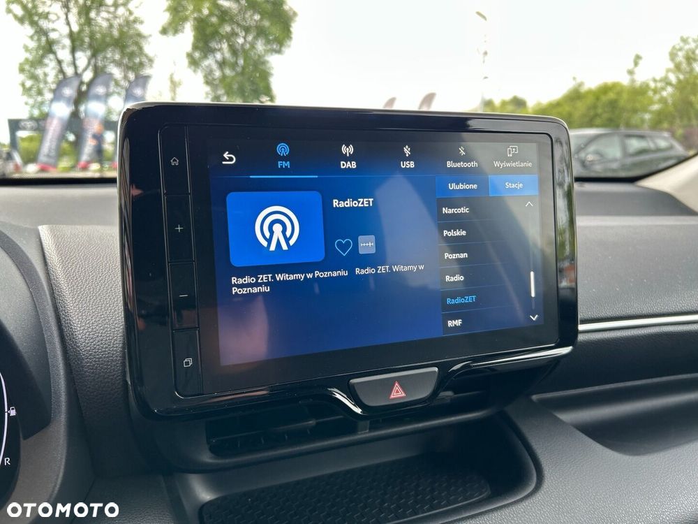 Toyota Yaris Hybrid 1.5 Style - 17