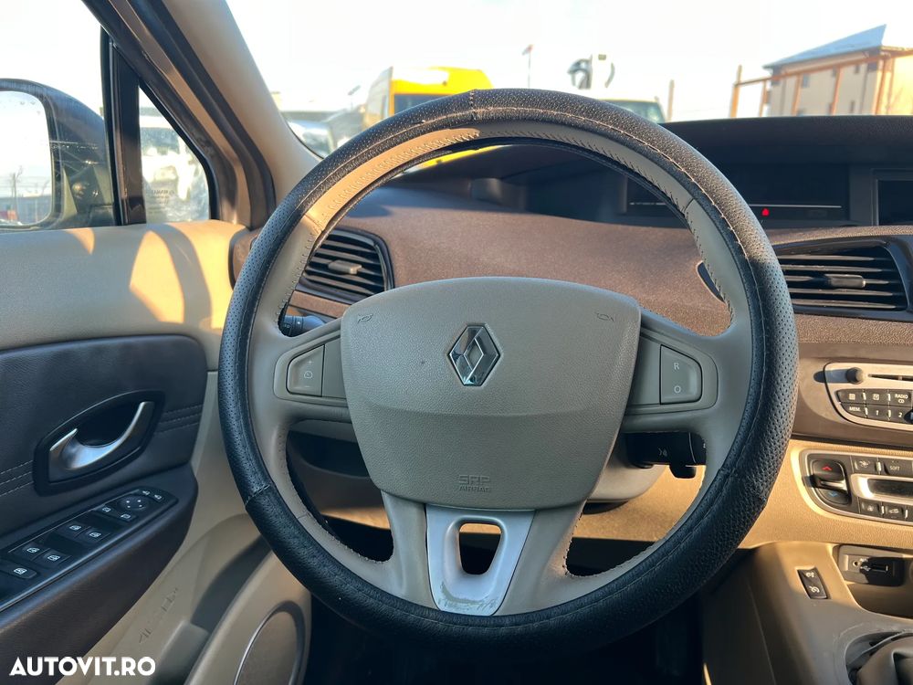 Renault Scenic 1.9dCi Privilege - 15