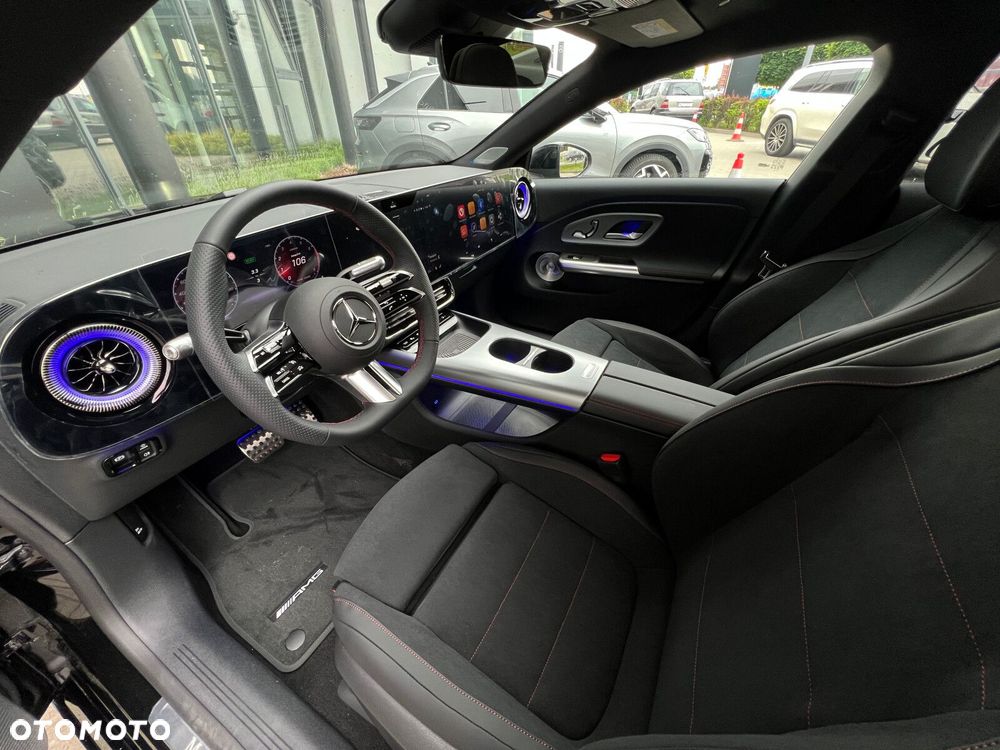 Mercedes-Benz CLA - 10