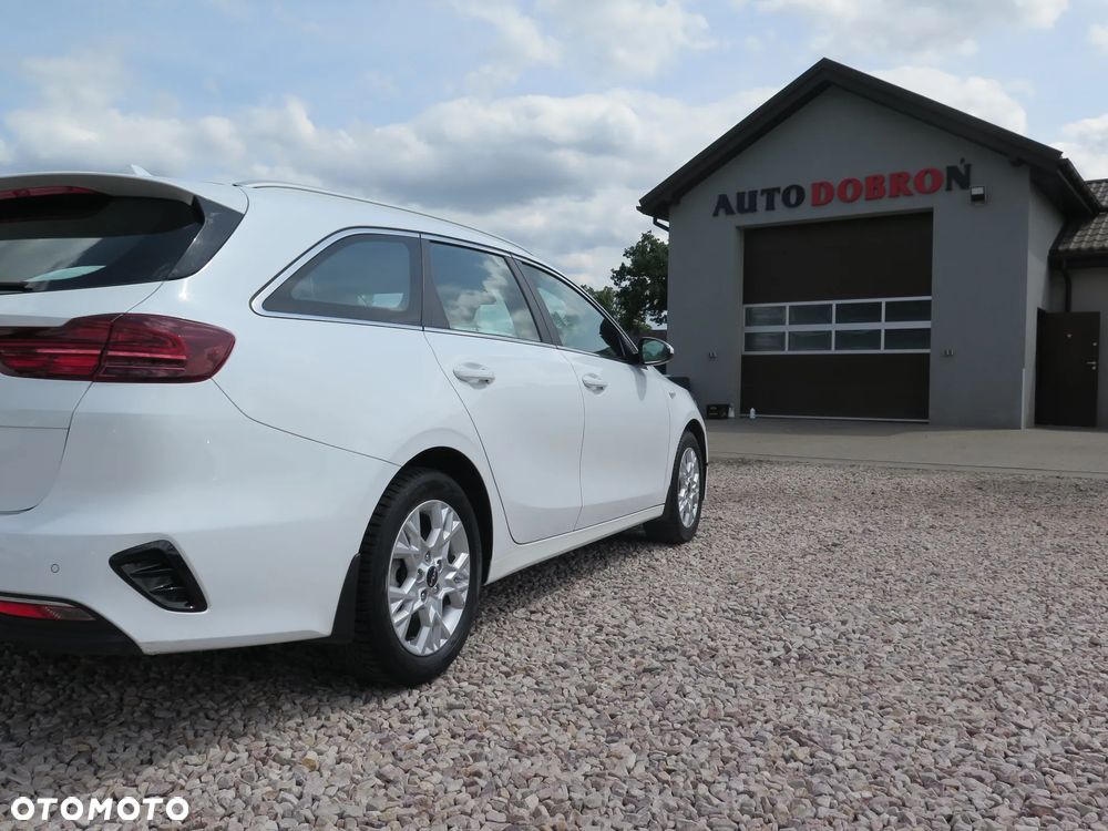 Kia Ceed 1.5 T-GDI M - 6