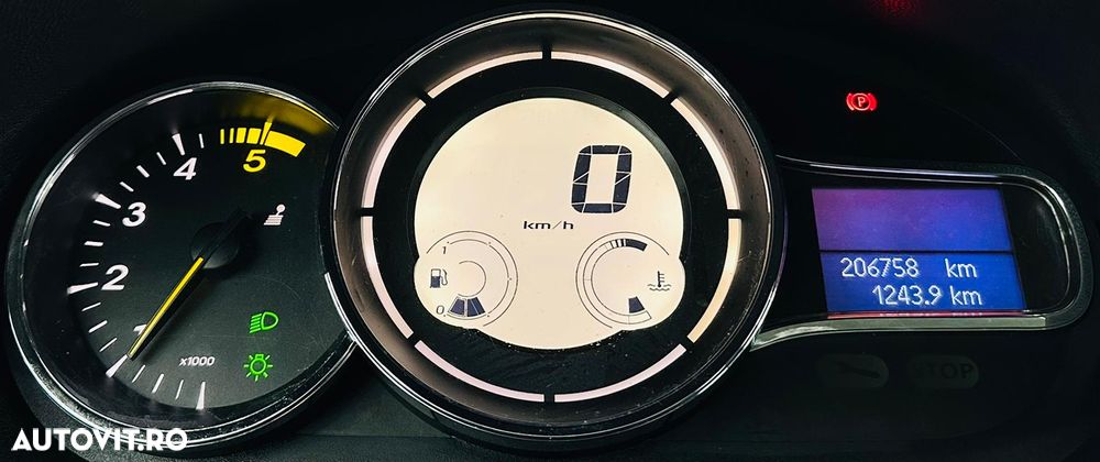 Renault Megane dCi 110 FAP LIMITED - 29